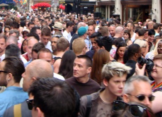 Declinul populației României continuă