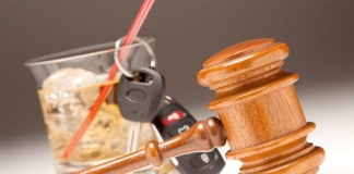 Canada înăsprește pedepsele pentru conducere sub influența alcoolului. Care sunt consecințele pentru rezidenții permanenți și candidații la imigrație?