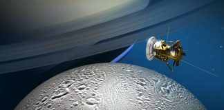 Molecule organice pe Enceladus: forme de viață sau procese chimice complexe?