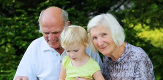 Procedura de parenare a părinților și bunicilor: etape și detalii specifice Quebecului