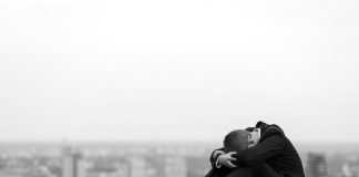 Primăvara crește riscul de sinucidere