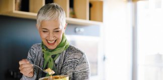 Prevenirea demenței: Adoptați obiceiuri sănătoase zi de zi