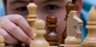 Cele mai bune deschideri în șah pentru începători