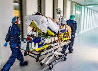 Noi previziuni privind numărul de cazuri de COVID-19 și de decese în Canada