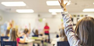 Quebec: Redeschiderea școlilor pe 4 mai nu reprezintă un scenariu plauzibil