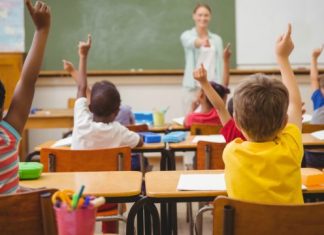 Quebecul deschide treptat școlile și grădinițele începând cu data de 11 mai