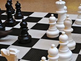 Cele mai bune deschideri în șah pentru începători: Deschiderea italiană acceptată