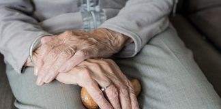 Quebec: Situația din rezidențele pentru persoane în vârstă, o urgență națională