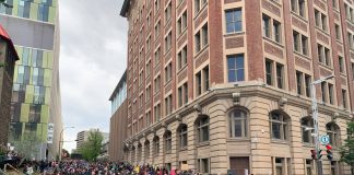 Controversă privind participarea șefului poliției din Montreal la o manifestație de protest împotriva rasismului și a brutalității poliției