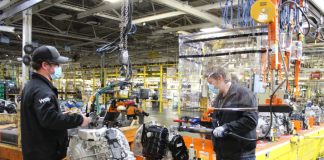 Economia canadiană a creat 953,000 de locuri de muncă în luna iunie