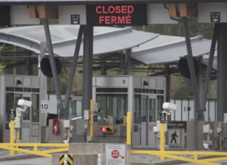 Granița cu Statele Unite rămâne închisă până pe 21 octombrie