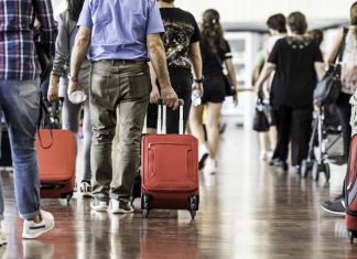 COVID-19: Toate persoanele care intră în Canada vor trebui să prezinte rezultatul unui test negativ