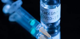 COVID-19: Quebecul va vaccina mai întâi rezidenții din CHSLD