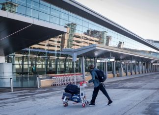 Canada relaxează restricțiile de călătorie pentru cetățenii americani și călătorii internaționali