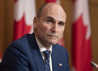 Măsuri sanitare la frontieră: Testele PCR nu vor mai fi obligatorii pentru persoanele vaccinate care sosesc în Canada