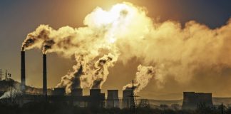 Băncile canadiene emit de 2,6 ori mai multe GES decât toată Canada la un loc