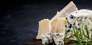 De ce brânzeturile cu mucegai sunt comestibile?