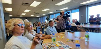 Cenaclul Mihai Eminescu își reia întâlnirile lunare