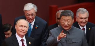 Cum modelează statele autoritare o realitate denaturată în fluxurile noastre de știri