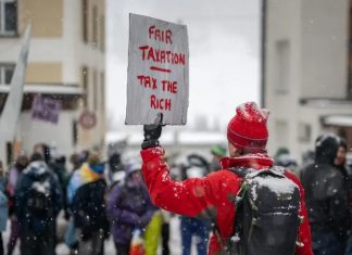 Bogații devin tot mai bogați, iar săracii tot mai săraci