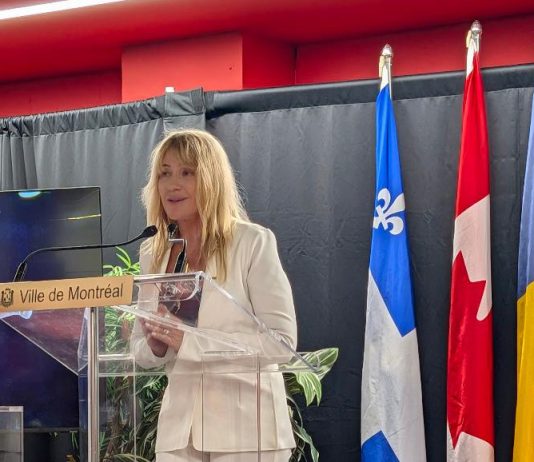 O placă în bronz pentru o legendă vie: Nadia Comăneci, omagiată la Montreal