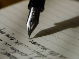 Memorie, atenție, învățare… Virtuțile nebănuite ale scrisului de mână